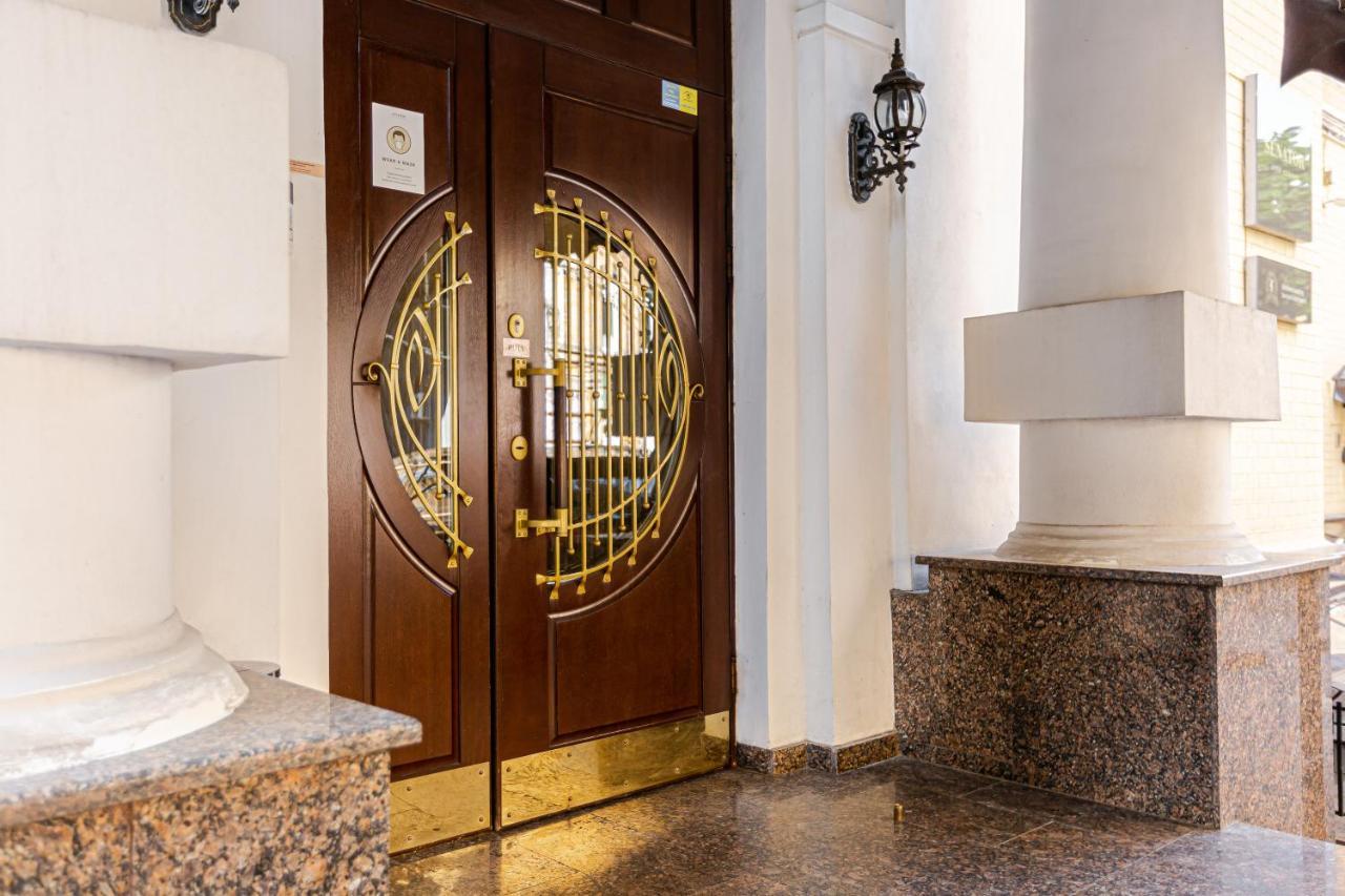 Senator City Center Kyiv Exterior photo